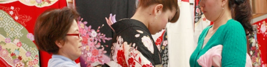 成人式当日の振袖着付け